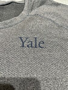 Lululemon Men's Metal Vent Tech Short Sleeve Grey Yale Workout Shirt Size L
