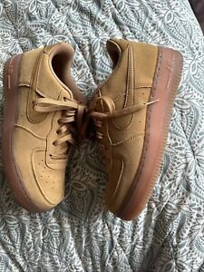 Air Force 1 Low Wheat Woman’s 8.5