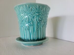 Vintage McCoy Planter Flower Pot Daisy Pottery Aqua