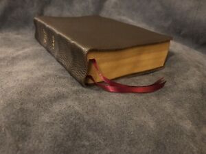 Rare Leather Bound 1599 (vintage text) geneva Bible
