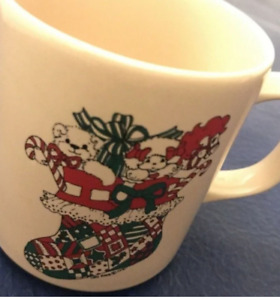 LUCY AND ME cup COFFEE MUG vintage CHRISTMAS sock small dinking cup rare #LucyRi
