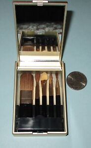 MOMTAZ  NEW YORK Mini 5 Pc Makeup Brush Set in Mirrored Hard Case  3.25