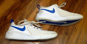 *WOMANS SIZE 8.5 NIKE VOLLEYBALL SHOES--WHITE / BLUE--SEE PHOTOS FOR CONDITION