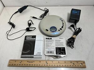 Working RCA RP2612 Personal Portable CD & FM Radio Player