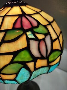 Vintage Water Lillies Base & Slag Glass Lamp Beautiful Handmade Art