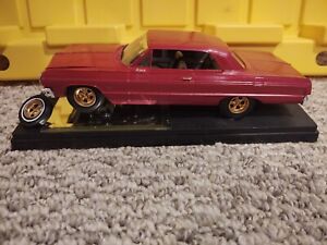 ERTL 1964 Chevy Impala 1:18 Diecast With Protective Case
