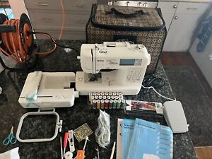 New ListingBROTHER EMBROIDERY & SEWING LB6800 PROJECT RUNWAY LIMITED EDITION(SEE PICTURES)