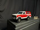 1980 ~HOT WHEELS~ FORD BRONCO W/ MOTORCYCLE~ DIECAST TRUCK 1:64 RED AND WHITE
