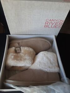 Canyon River Blues Boots Soft Lining Tan Ivory Flat Heel New In BOX Size 8
