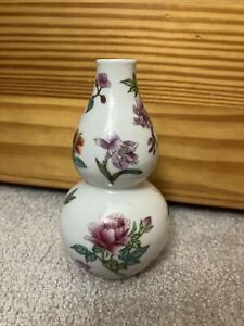 Chinese Hand Painted Porcelain Flower Floral Vase 5