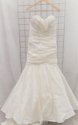 WTOO Ivory Clara Wedding Dress  Size 10 NWT
