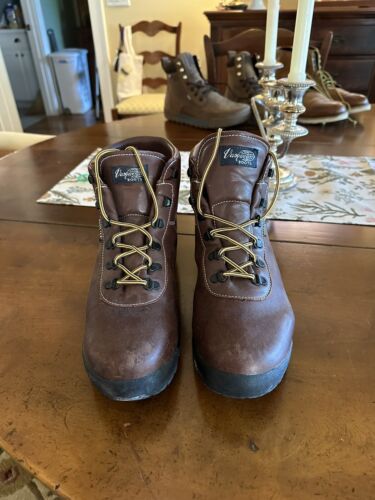 Vasque Sundowner hiking boots, mens Size 12