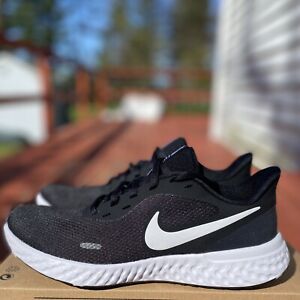 Nike Womens Revolution 5 BQ3207-002 Black Running Shoes Sneakers Size 9