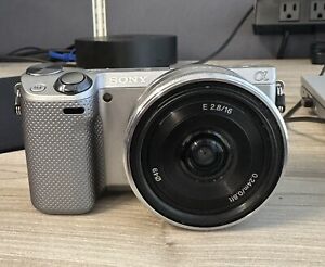 New ListingSony NEX-5R Camera with 0.24m/0.8ft Lens