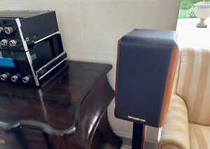 Sonus Faber Concerto - Audiophile Hifi Stereo Bookshelf Speakers - with Stands
