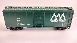 ATHEARN HO 40' BOXCAR VERMONT RAILWAY VTR 169 Freight Train Weighted, Couplers