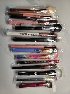 Lot of 15 Mixed Brand/Type Beauty Box Make Up Brushes