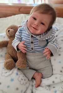18 Inch Sweet Smile Reborn Baby Dolls Boy Realistic Newborn Doll with Cloth Body