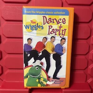 The Wiggles Dance Party Clamshell Case VHS 15 Jammin Tunes Pre Owned Vtg 2002
