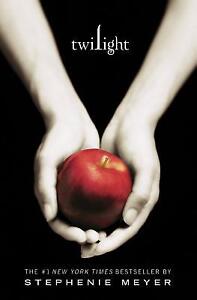 Twilight (The Twilight Saga, Book 1) by Stephenie Meyer