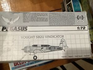 Rare Estate find PEGASUS VOUGHT SBZU VINDICATOR 1/72 model kit jet fighter