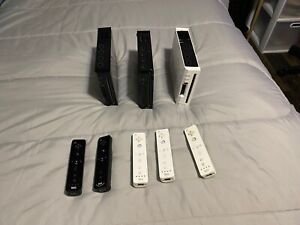 New ListingLot of 3 Wii Consoles & 5 Controllers FOR PARTS