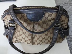 Gucci Handbag For Women