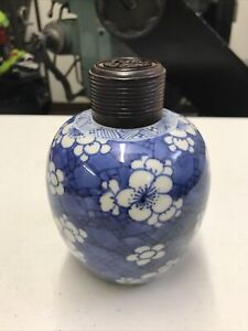 Antique Chinese Blue & White Porcelain Ginger Jar /Wood Lid ( Kangxi Period ?? )