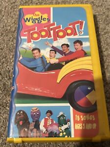 The Wiggles - Toot Toot! (VHS, 2001) RARE Yellow Clamshell Case