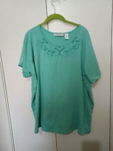 Romans Women's Shirt Light Green 2X Short Sleeve Top Scoop Neck Embroidered