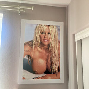 SEXY Pamela Anderson, Playboy Model, No Framed, Gif