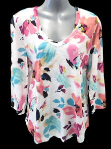 New ListingCHICO'S Multicolor Floral V-Neck 3/4 Sleeve Top Made in India Size M/L (1)
