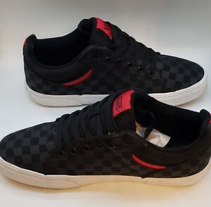 Vans Seldan Checkerboard Black with Red Size 10.5 Skate Shoes