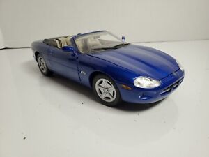IMPERFECT - Maisto 1996 Blue Jaguar XK8 Special Edition 1:18 Scale Diecast Car