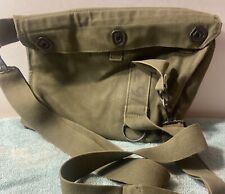 VINTAGE GREEN CANVAS FIELD PROTECTIVE GAS MASK BAG M9A1. @@@@@@@@@@@@@@@@@@@@@@@