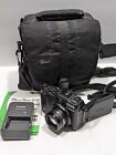 Canon G12 10MP Digital Camera 5x Optical w Case Manual Charger & Battery