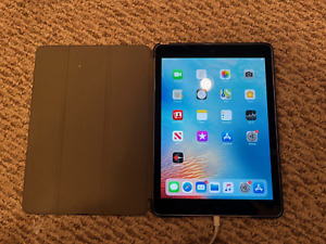 Apple iPad Air 1 A1474 Tablet 16GB 9.7