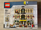 Lego Creator 10211 The Grand Emporium New in Box Sealed Retire