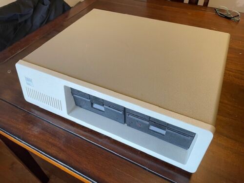 IBM PC 5150 B Revision GREAT CONDITION POWERS ON