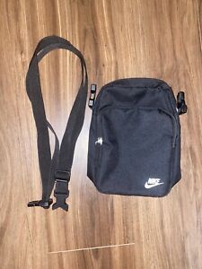 Nike Heritage 2.0 Shoulder Bag - Black