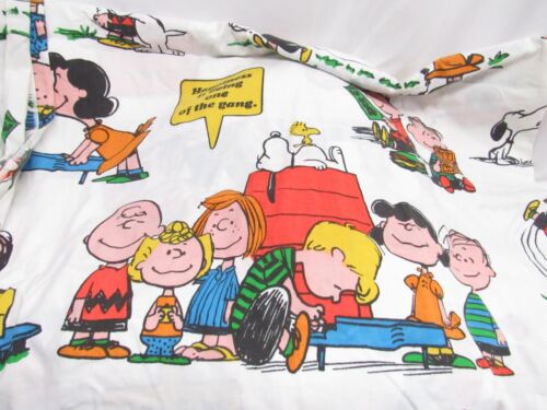VTG 15 lb Lot Sheets Pillows Disney Peanuts Looney Tunes Craft Cutter Fabric