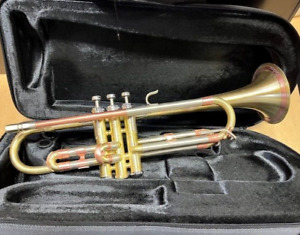Beautiful Getzen Super Deluxe Trumpet Buffed Raw Brass