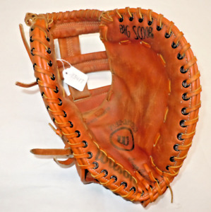 Wilson A2875 Big Scoop Leather First Base Mitt Softball Glove, wear of Left Hand