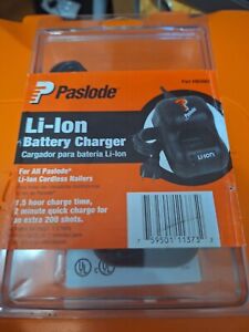 Paslode 902667 Li-Ion Battery Charger for All Li-Ion Cordless Nailer (E10029749)