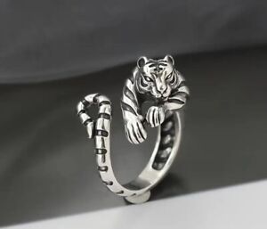 Tiger Ring, Adjustable Silvery