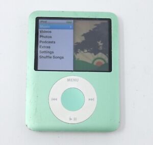 Apple 8GB iPod Nano - 3rd Generation - Light Green - MB253LL / A1236