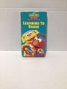 Sesame Street LEARNING TO SHARE Vhs Video Tape 1996 Muppets CTW Jim Henson I3
