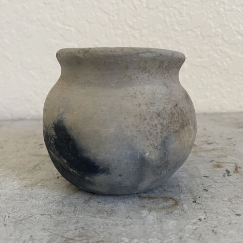 New ListingEarly PRIMITIVE Native American Small POTTERY Urn Pot Vessel Southern Arizona~3”