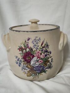 1999 Home and Garden Party Stoneware Floral Bean Pot With Lid - 6.25” Tall