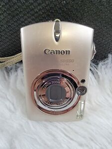 Canon Powershot SD550 7.1MP Digital Elph Camera w/ 3x Optical Zoom (Lens Error)